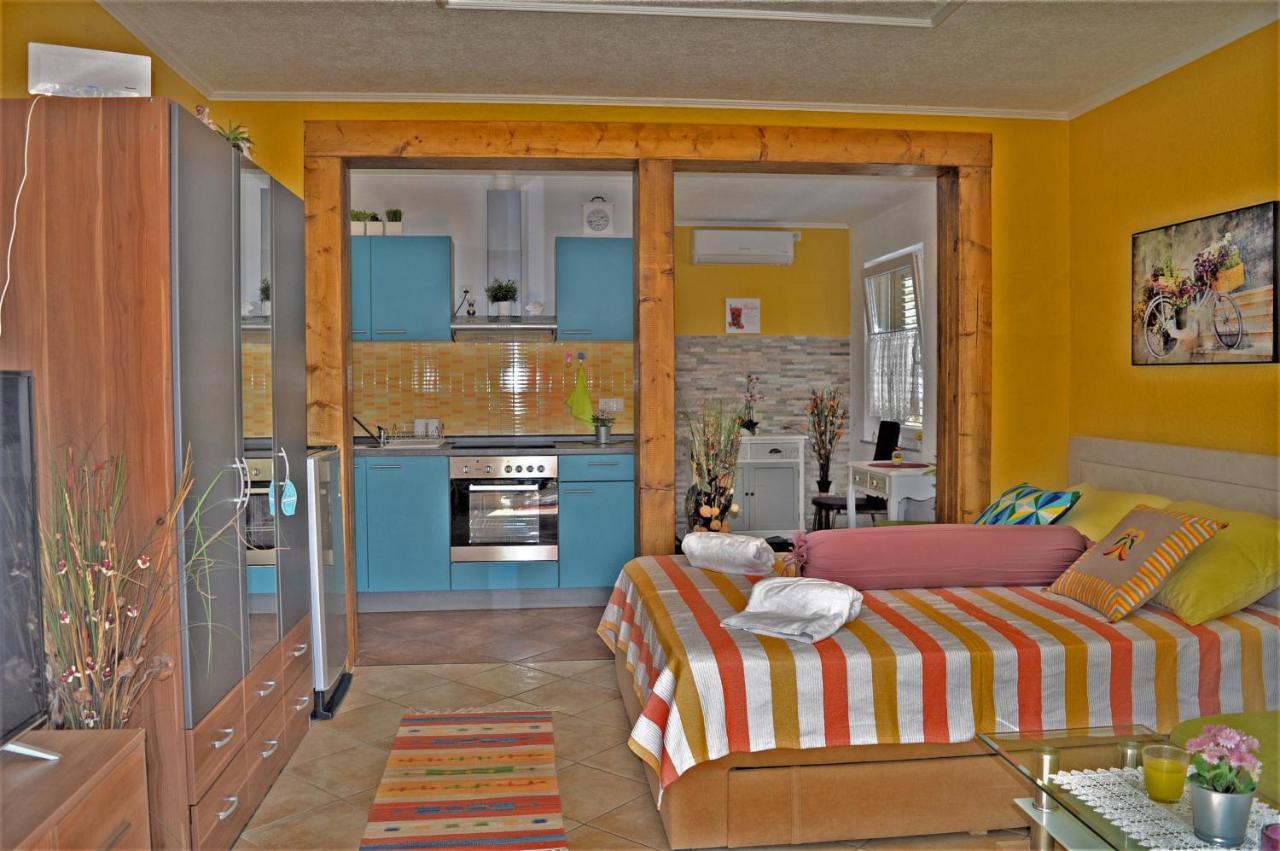 Studio Apartments Luka Biograd - Benkovac Extérieur photo