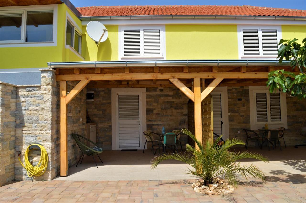 Studio Apartments Luka Biograd - Benkovac Extérieur photo