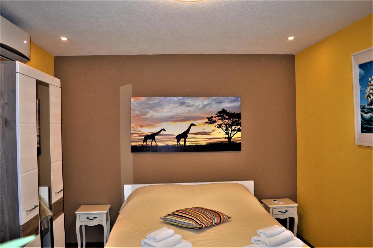 Studio Apartments Luka Biograd - Benkovac Extérieur photo